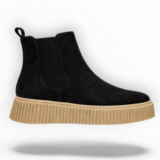 Stivaletto beatles nero camoscio VV25101